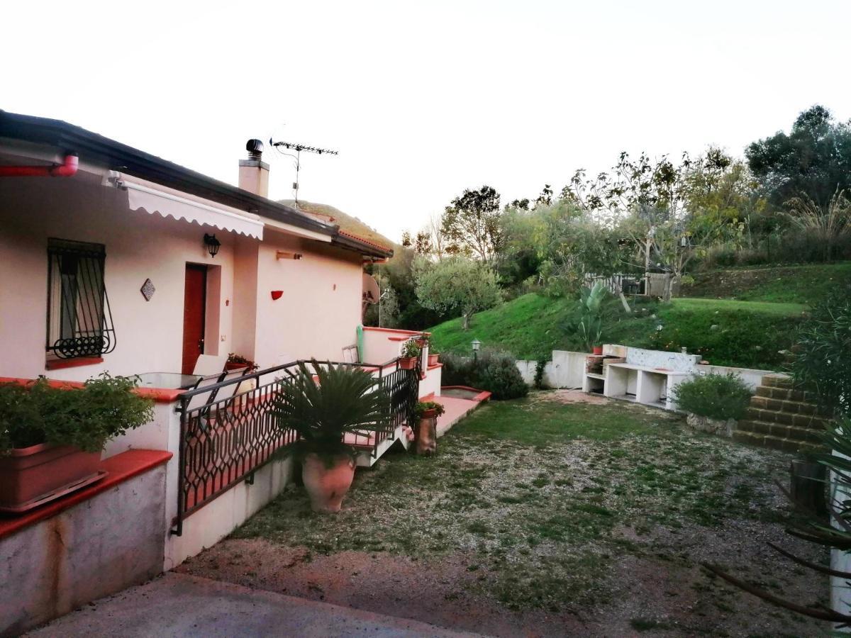 L'Opuntia sul lago Caccamo Exterior foto