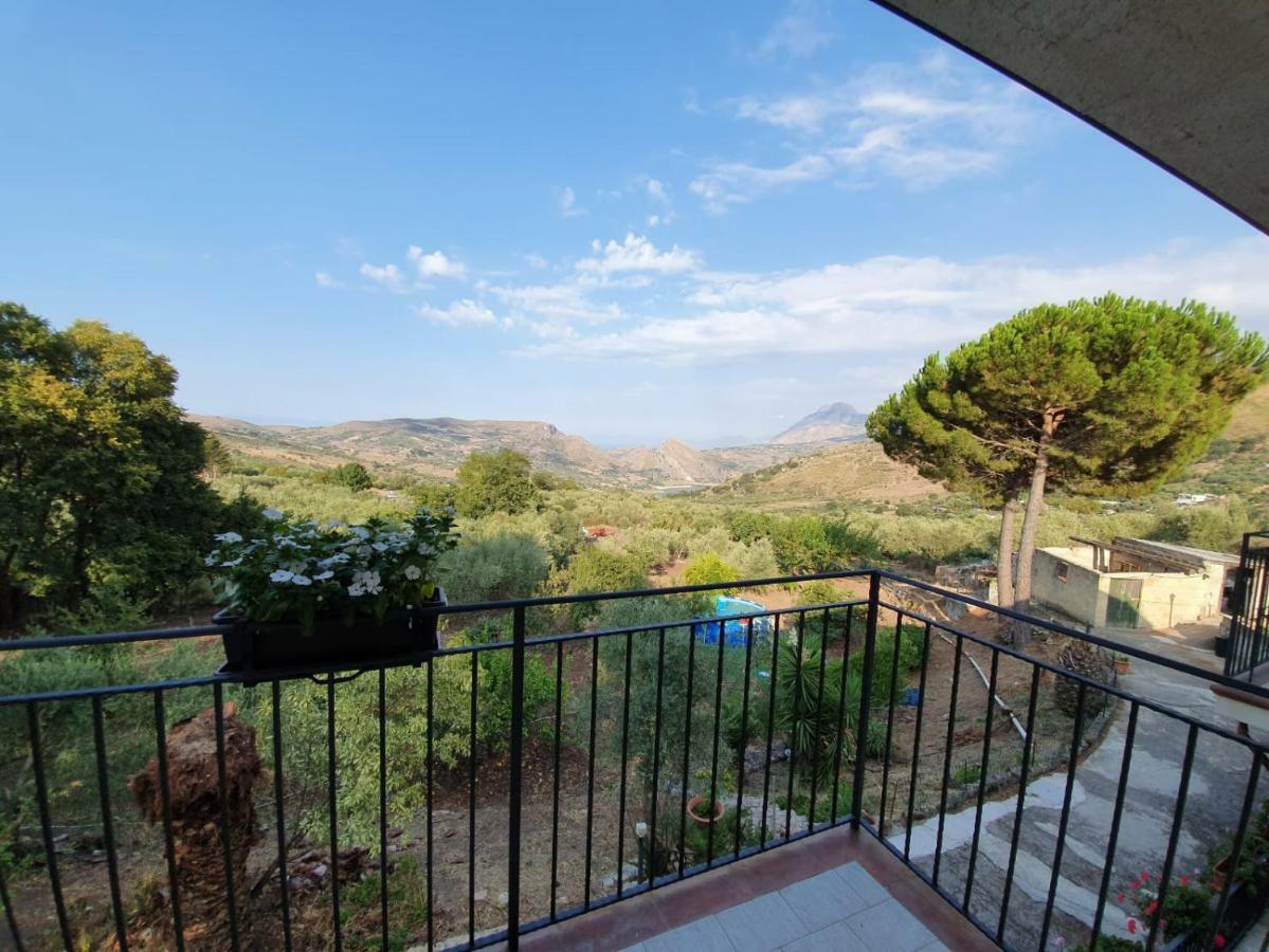 L'Opuntia sul lago Caccamo Exterior foto